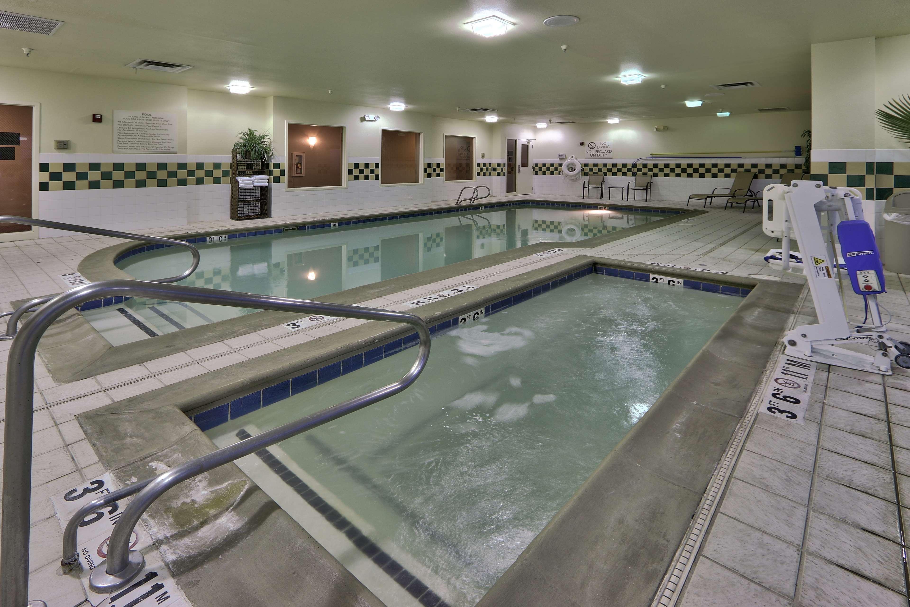 Hilton Garden Inn Albuquerque Airport Экстерьер фото