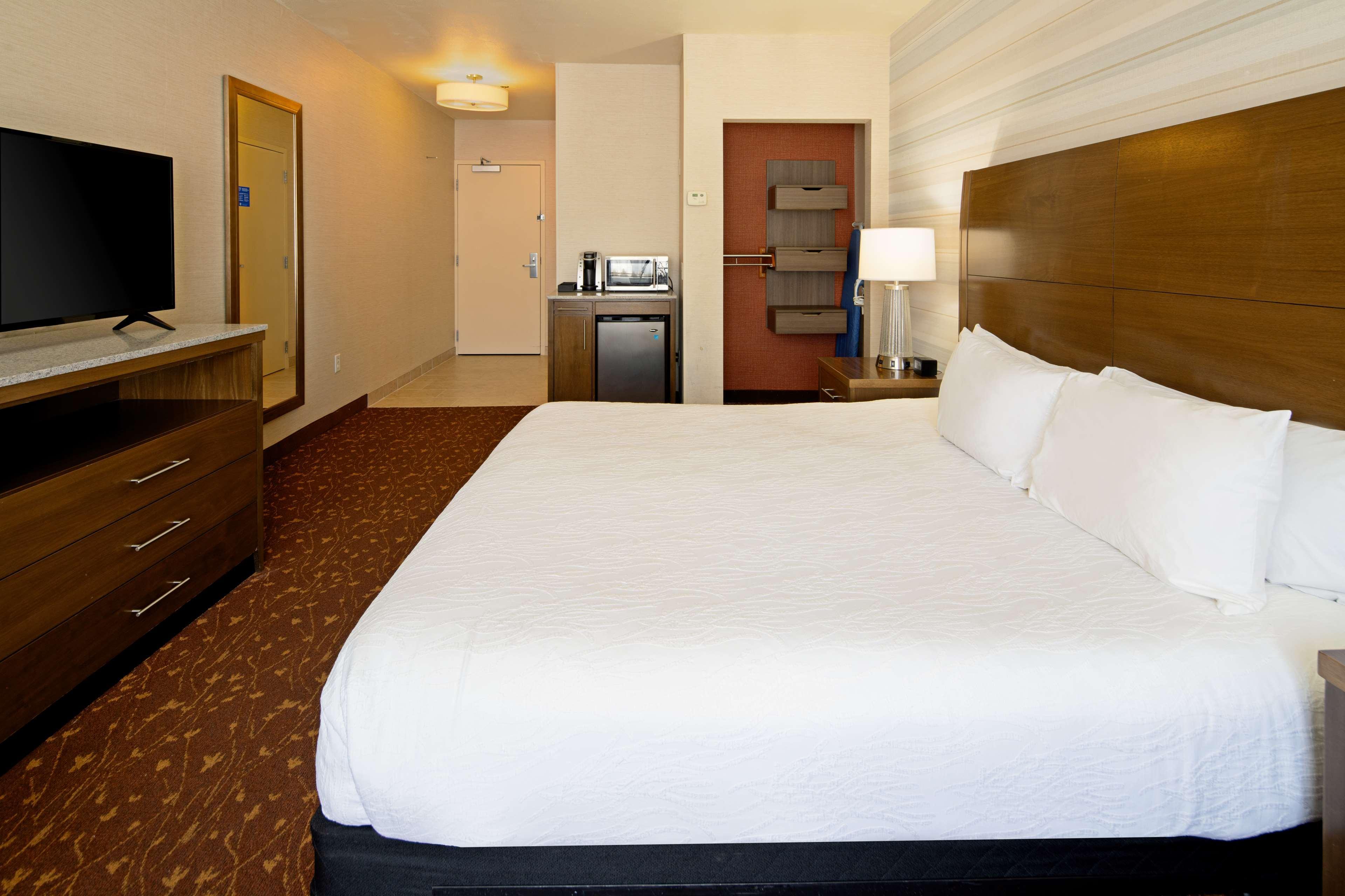 Hilton Garden Inn Albuquerque Airport Экстерьер фото